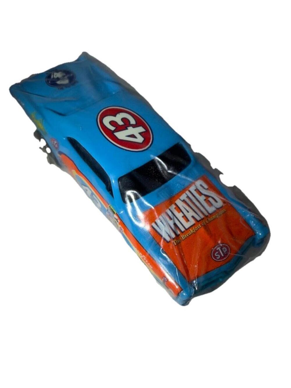 Hot Wheels #43 Richard Petty Wheaties Ceral Box Car From 2003